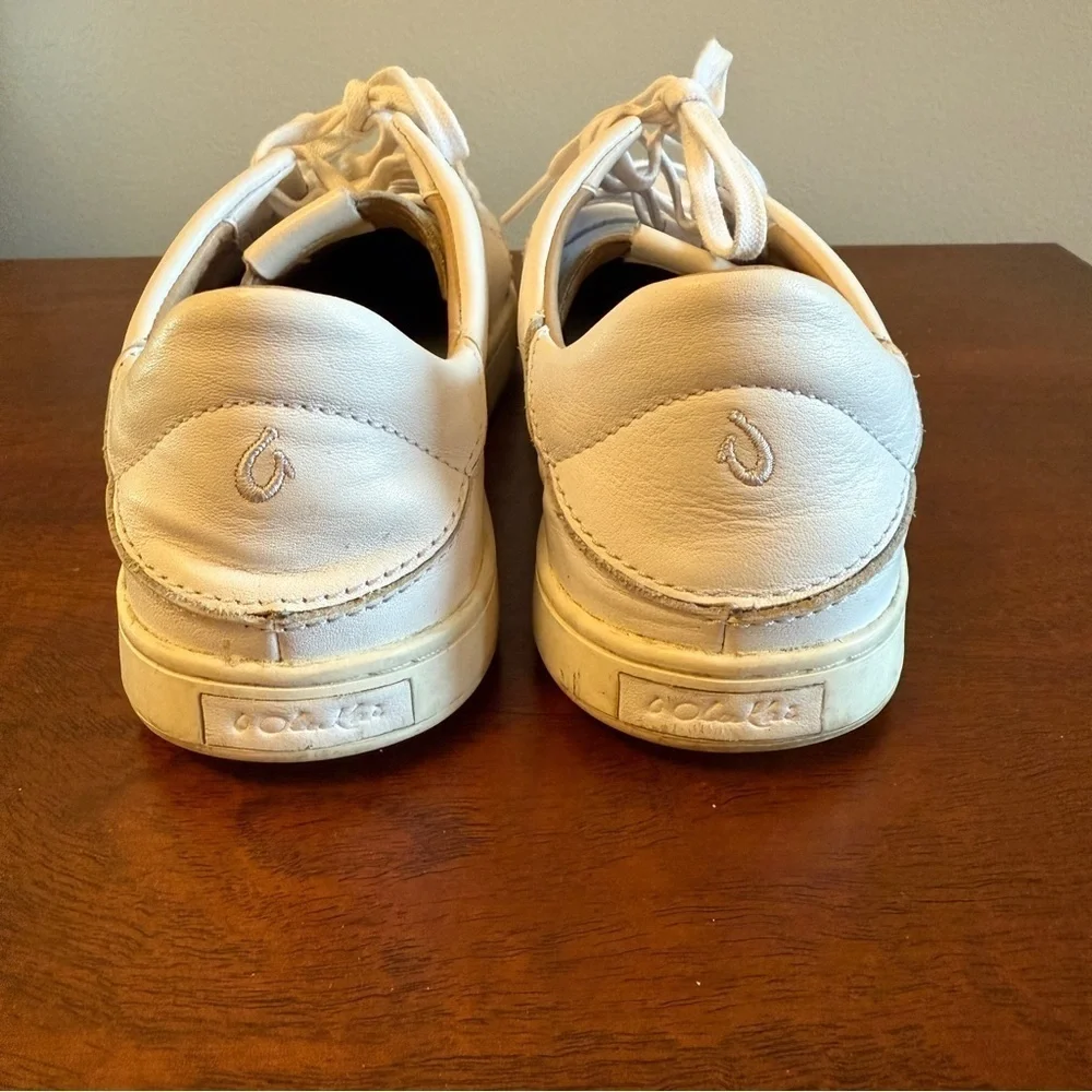 Olukai Pehuea Lī ‘Ili White Leather Sneakers Women’s Size 8